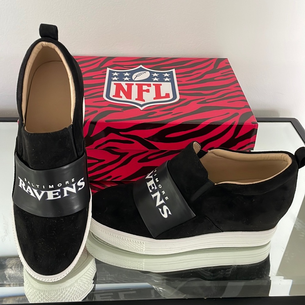 New Baltimore Ravens Wedge Sneakers 8 💜🖤🏈